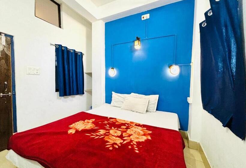 غرفة ديلوكس مزودة بشرفة, Trip In Hostel