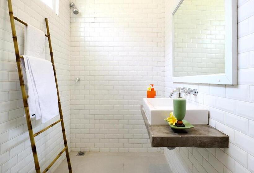 تختخواب در اتاق مشترک, Margarita Surf Hostel Canggu