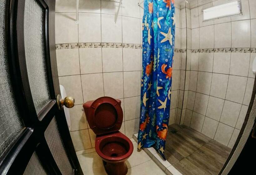 اتاق استاندارد, Tropical Inn Poptún