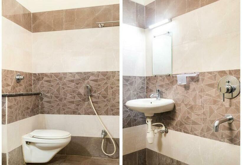 디럭스 룸, Fabhotel Snehitha Inn