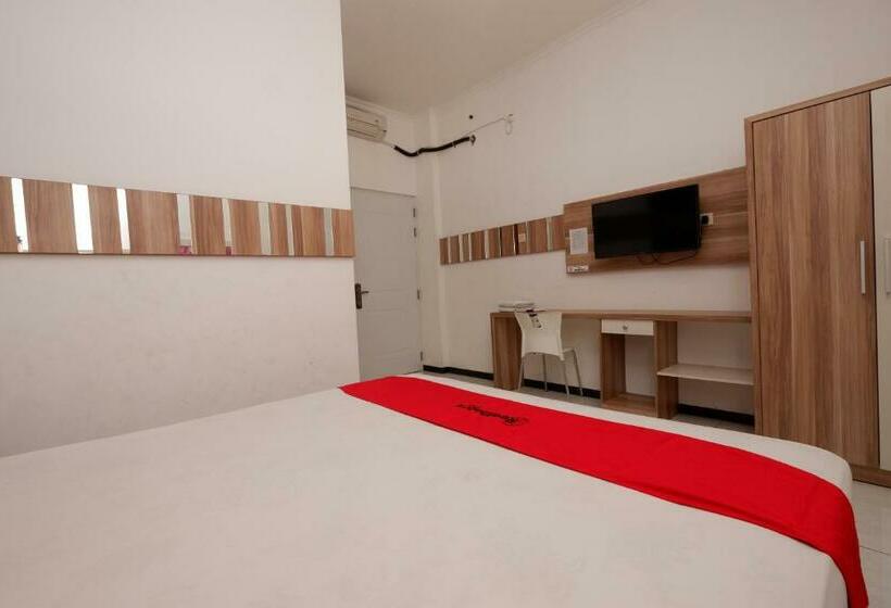 标准间, Reddoorz Near Plaza Simpang Lima