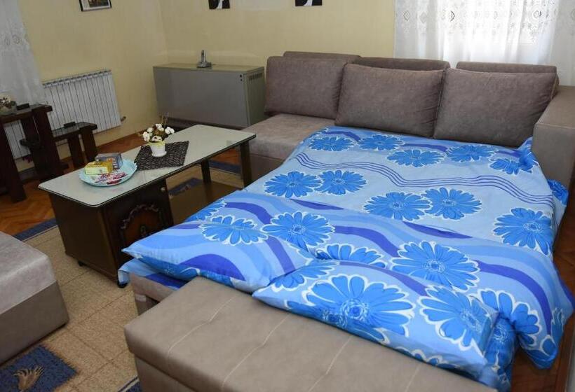 آپارتمان 1 خوابه همکف, Apartment Elmari