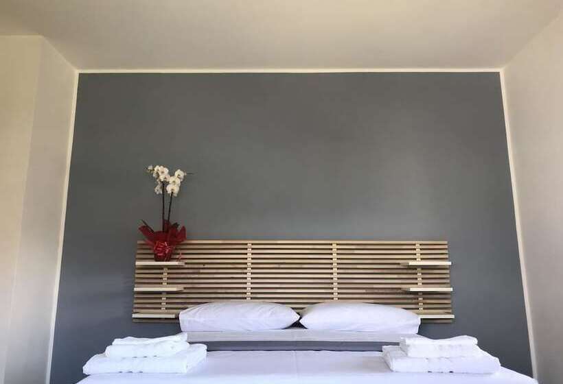 Номер Стандарт, Chiara’s Home