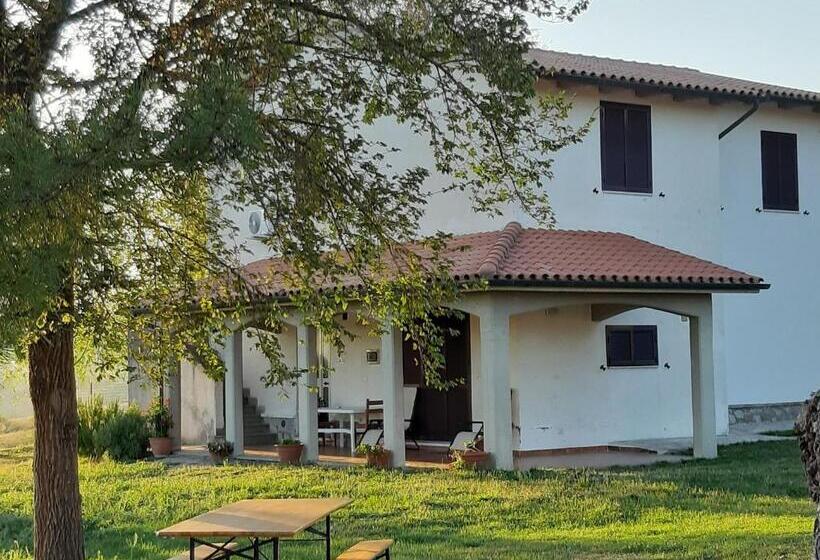 キングサイズベッドのスタンダードルーム, Agriturismo Uliveto Gretacci