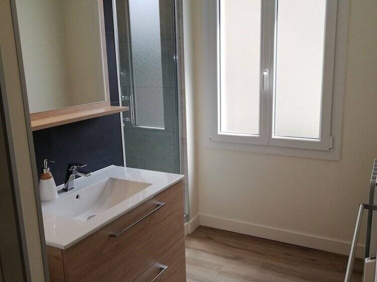 Номер Стандарт, L Angély   Chambres D Hôtes