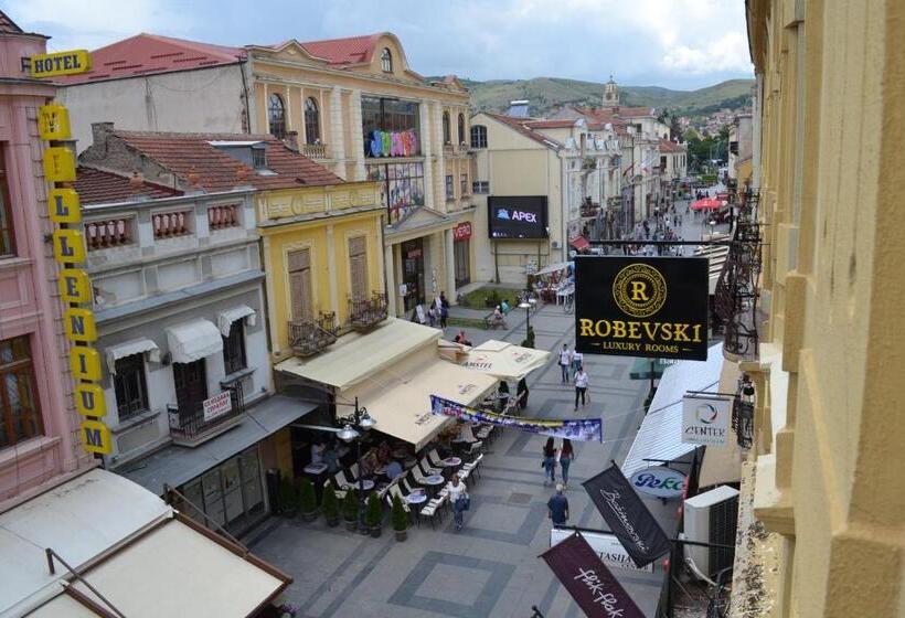 اتاق استاندارد سه تخته با بالکن, Robevski Luxury Rooms