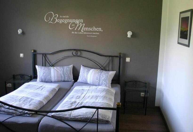 Номер Стандарт, Pension Weinig