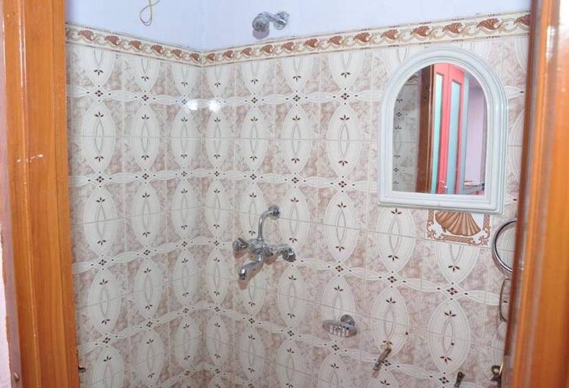 اتاق لوکس, Kanak Guest House