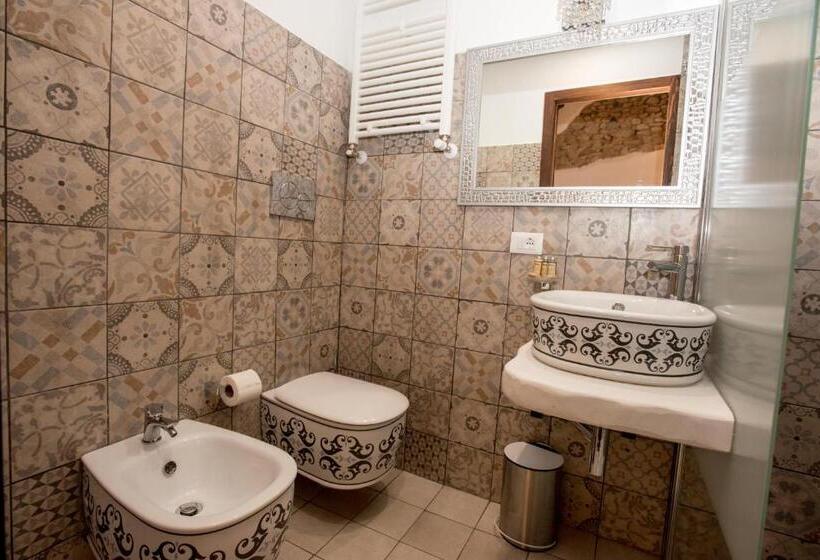 스탠다드 룸 킹사이즈 침대, Luxury Relais Cuore Sabino