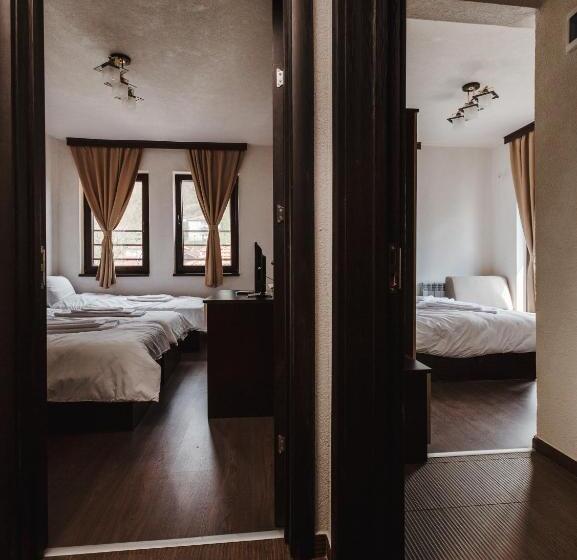 غرفة قياسية ثلاثية, Zlatograd 2 Iosifova Guest House
