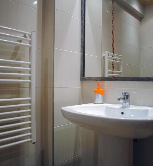 Standardrum, Hostal La Cortijana