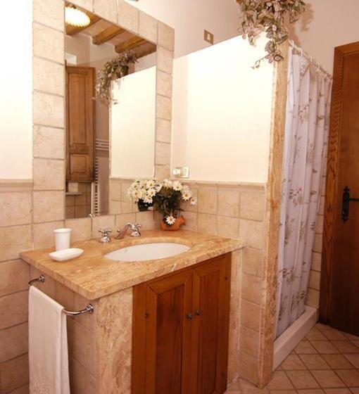 اتاق استاندارد چهار تخته, Agriturismo Manasi