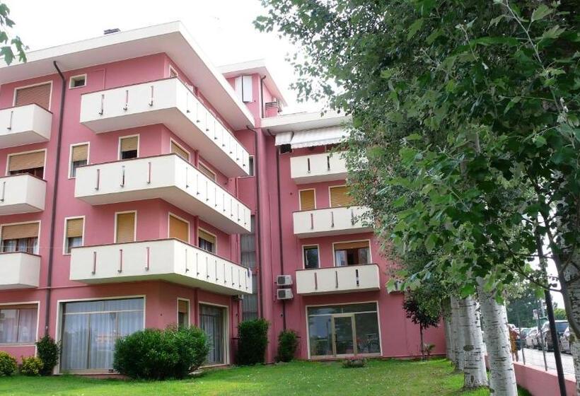Апартаменты 2 Спальни, Residence Eur