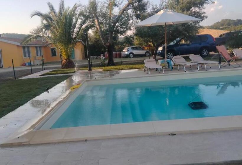 Студия Стандарт, Agriturismo Da Remo