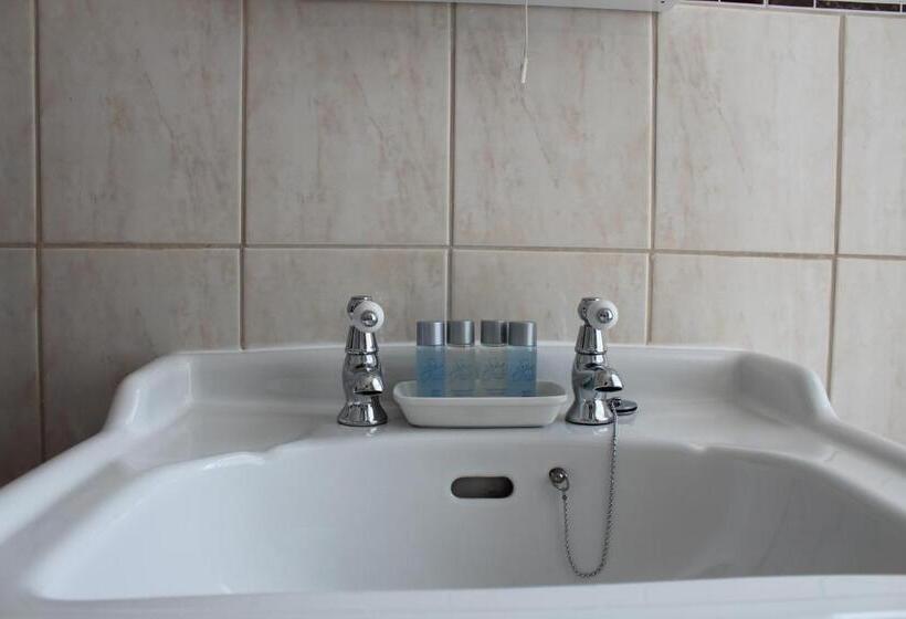 Habitación Premium Vista al Mar., The Ashley