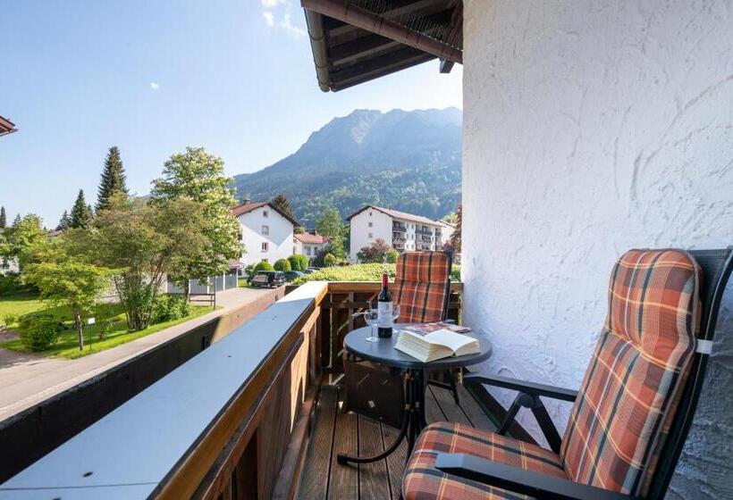 Апартаменты 3 Спальни, Ferienhotel Sonnenheim