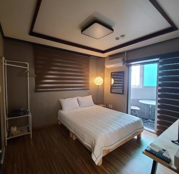 디럭스 룸, Treehouseunseo Guesthouse