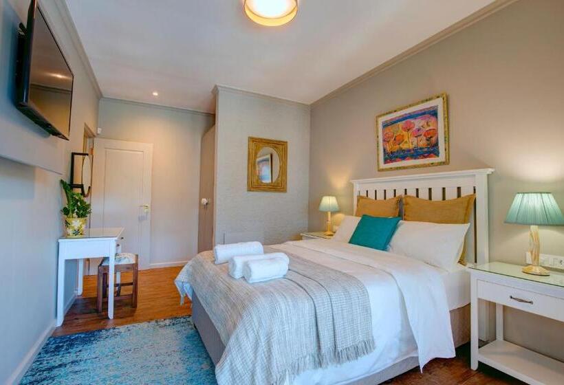 اتاق لوکس خانوادگی, Amour Guest House