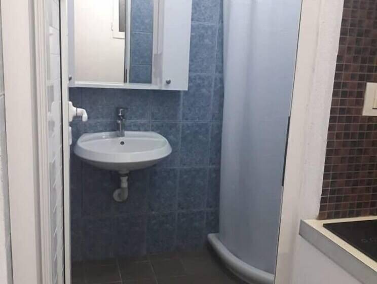 四人标准间, Sunset Guest House