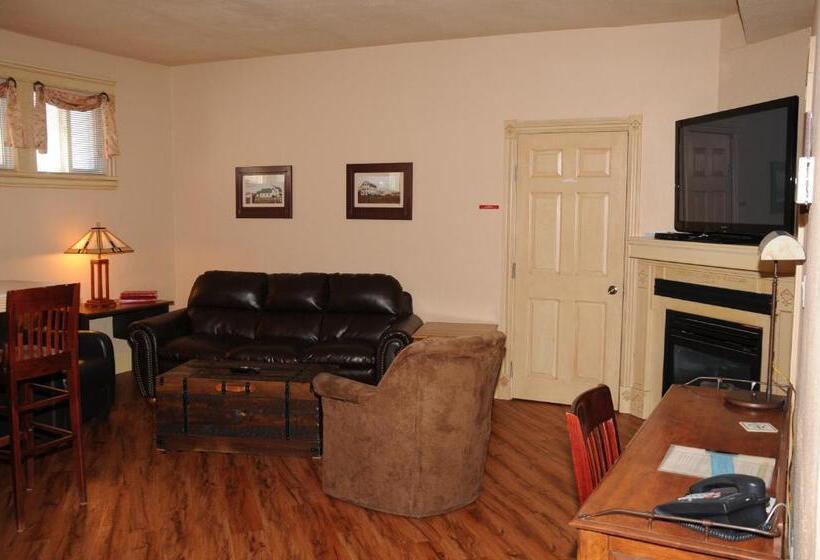 Апартаменты 2 Спальни, Third Mission Heritage Suites