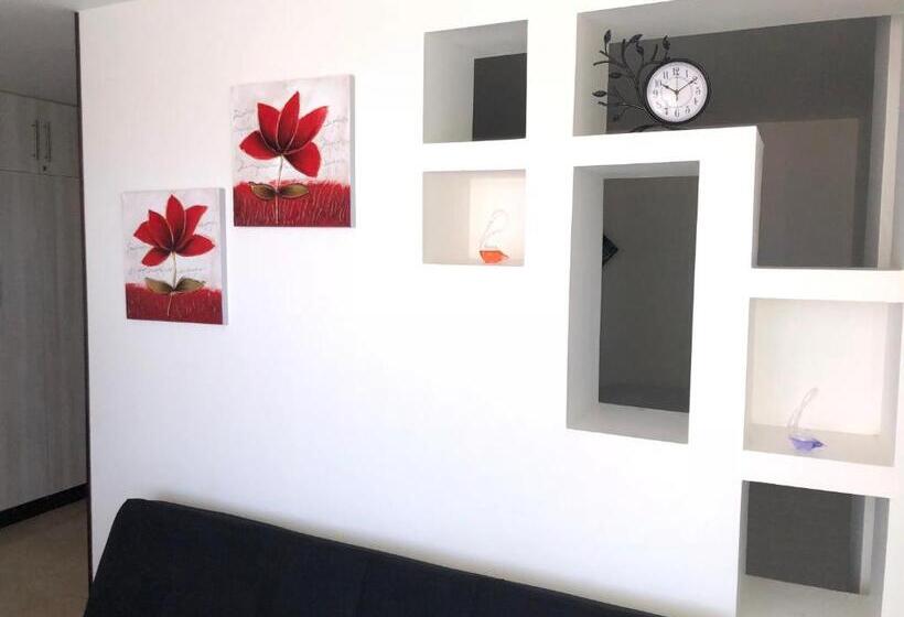 דירת חדר, Apartamentos Martinez