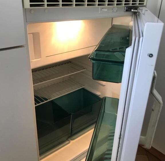 اتاق استاندارد چهارنفره با بالکن, Interlaken Marco Hostel