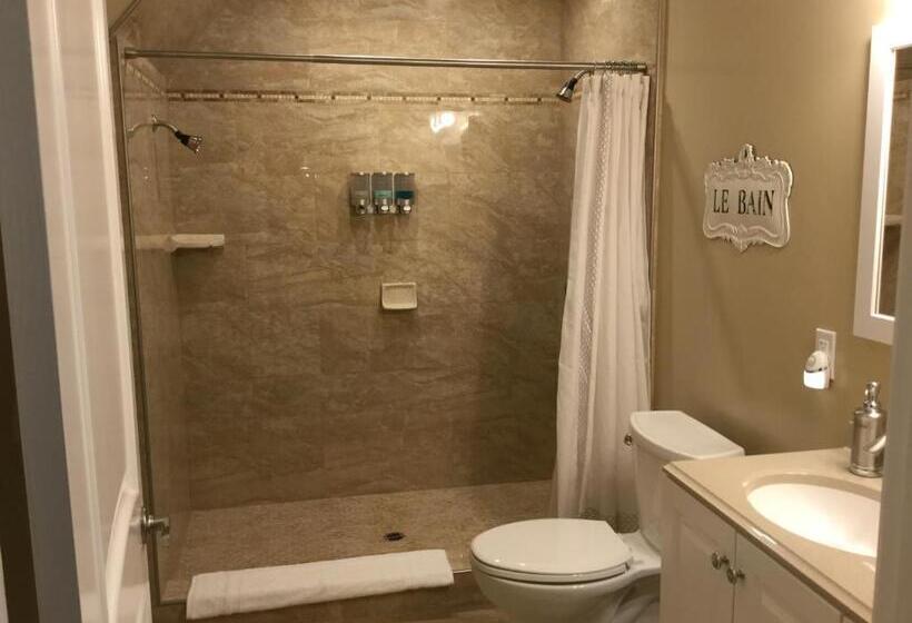스탠다드 룸 더블 침대 2개, New Haven Inn