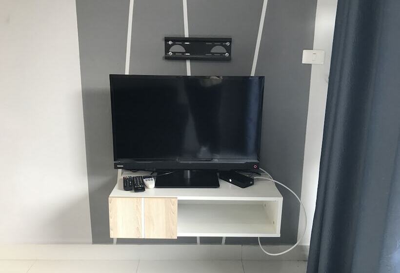 스위트, Ploen Ploen Residence