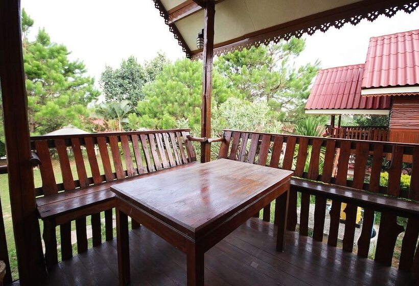 Standard bungalow mountain view, Chatfah Resort