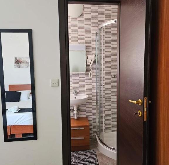 اتاق استاندارد, D Ambrogio Guest House
