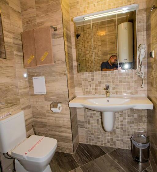 带1个卧室的带阳台的公寓, Boutique Apart Hotel Versis