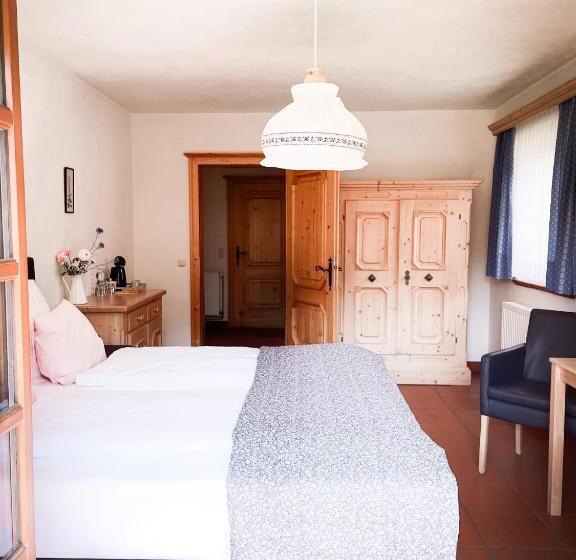 Номер Стандарт с Балконом, Pension Gasthof Arriach