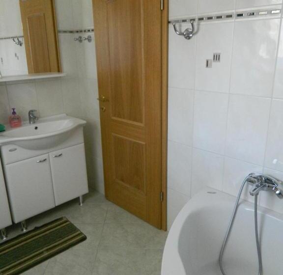 آپارتمان 1 خوابه با بالکن, Sobe Apartma Milena