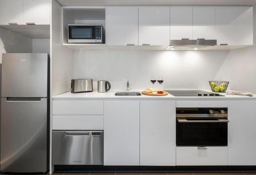 Апартаменты Executive 1 Спальня, Quest St Kilda Road