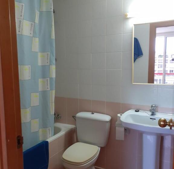 经济四人房间, Apartaments Mar Blau Calella