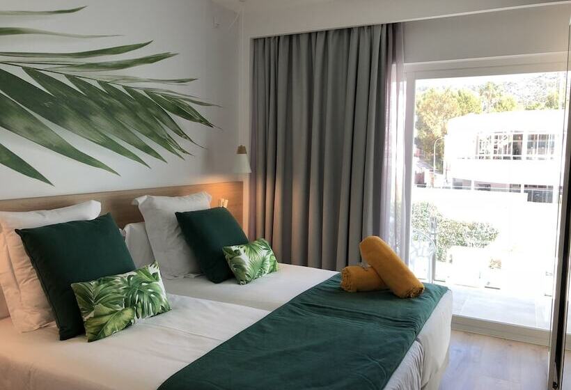 Полулюкс Вид на Бассейн, Bq Paguera Boutique Hotel   Adults Only