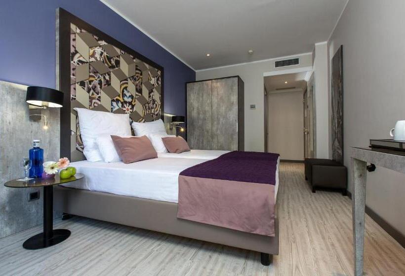 Номер Superior, Leonardo Hotel Barcelona Las Ramblas