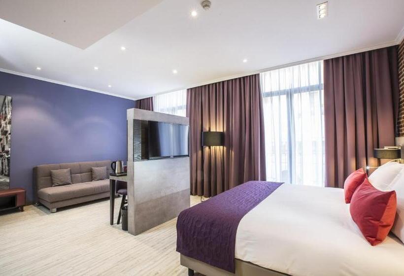 Номер Deluxe, Leonardo Hotel Barcelona Las Ramblas