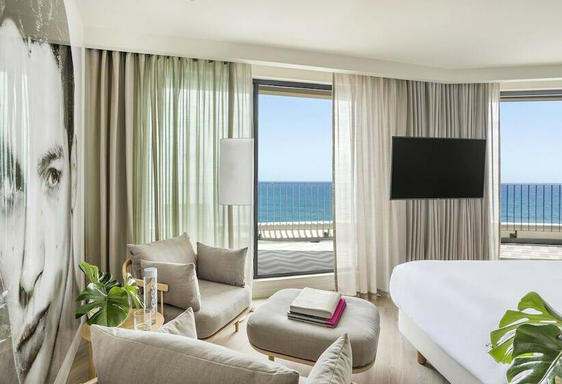 海景套房, Me Sitges Terramar