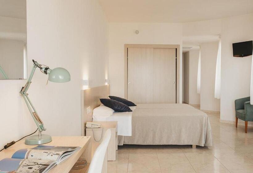 Номер Стандарт, Xaloc Playa