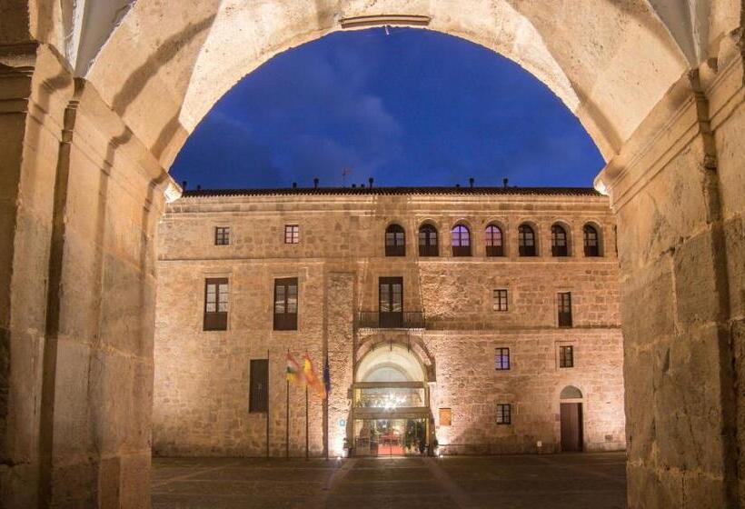 Президентский Люкс, Hostería Del Monasterio De San Millan