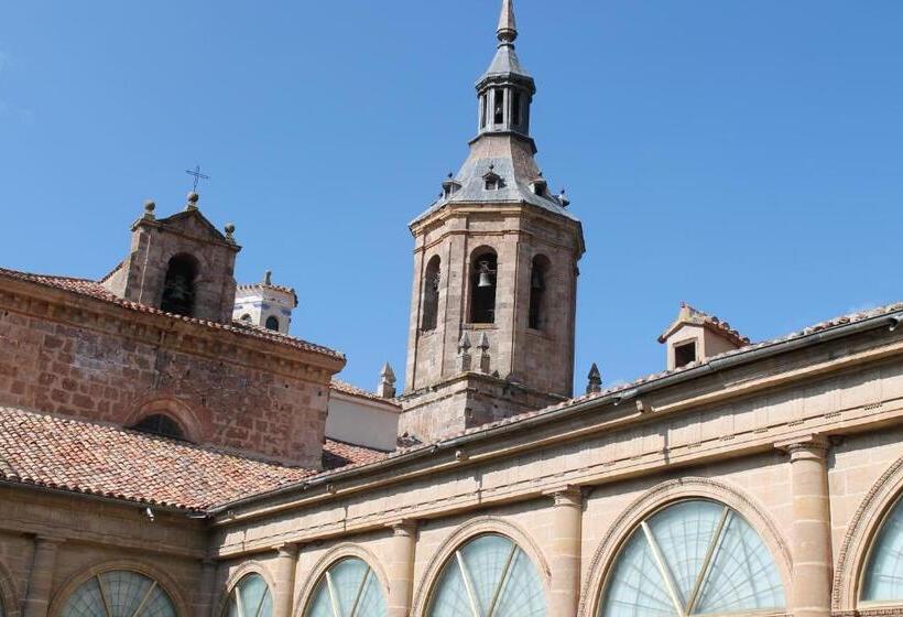 جناح سوبيريور, Hostería Del Monasterio De San Millan