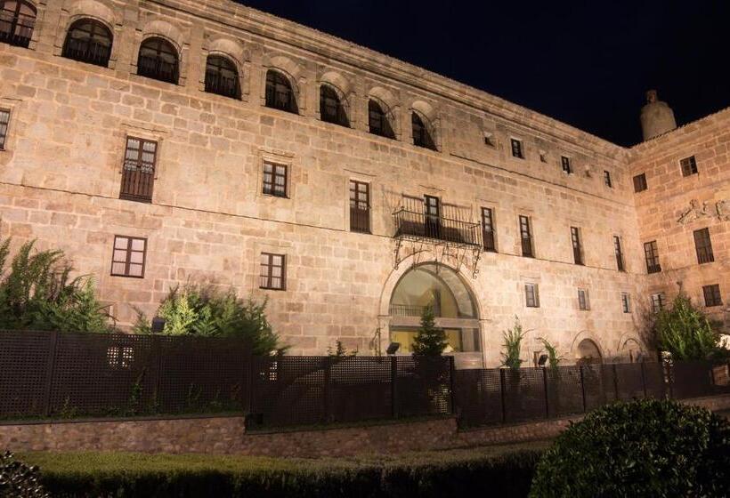 Президентский Люкс, Hostería Del Monasterio De San Millan