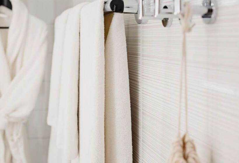 Habitación Estándar Cama Matrimonio, Indigo Madrid   Princesa, An Ihg