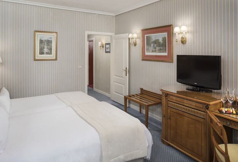 Habitación Estándar Comunicada, Melia Castilla