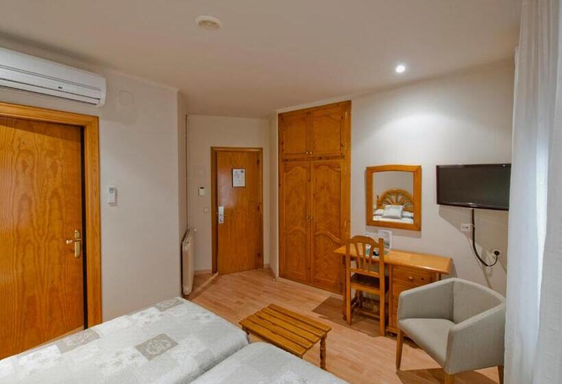 Номер Economy, Jardi Apartaments