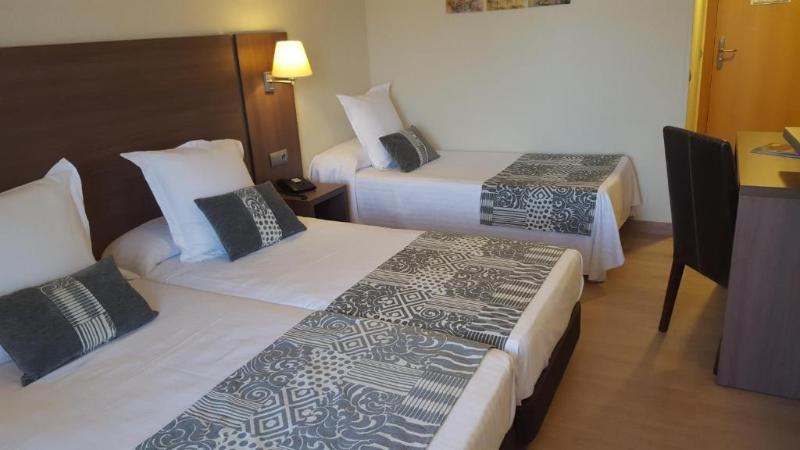 اتاق استاندارد سه نفره, Golden Acqua Salou
