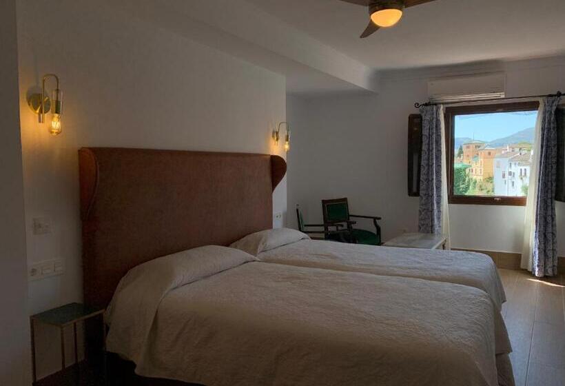 חדר סטנדרטי לשלושה עם נוף, Don Miguel