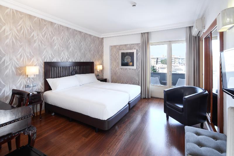 バルコニー付きスーペリアルーム, Sercotel Hotel President