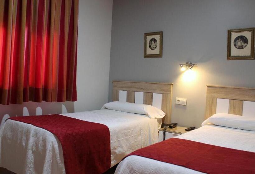 اتاق استاندارد, Hostal Madrid